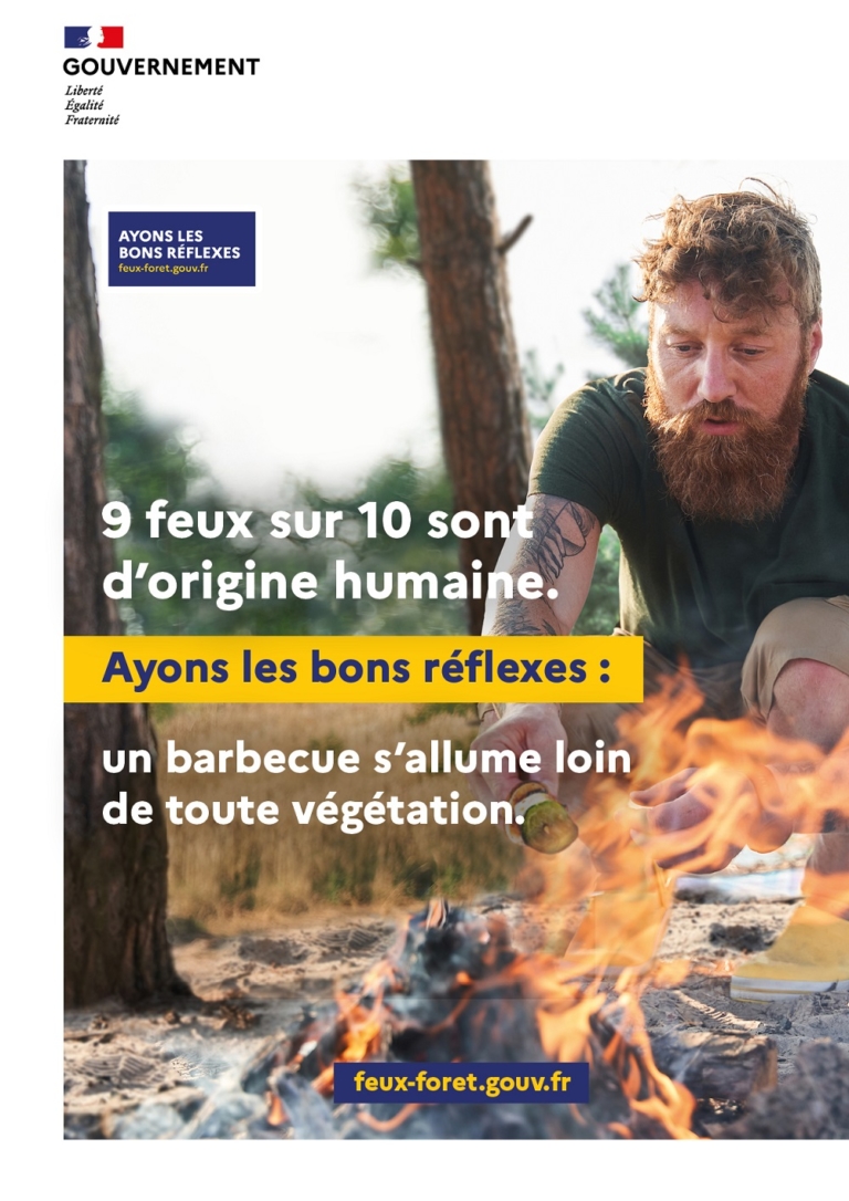 affiche "barbecue s'allume loin de toute végétation"
