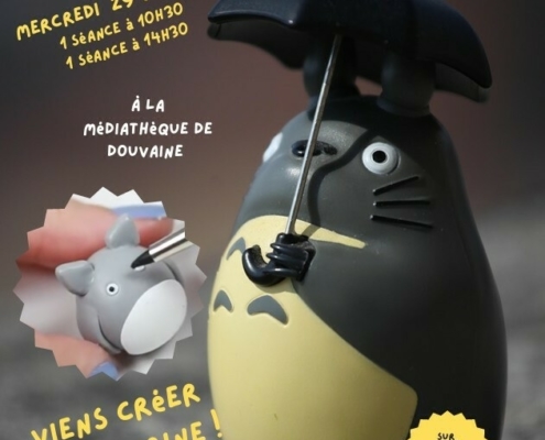 Affiche atelier Porte-clé Totoro. Atelier le mercredi 29 juillet 2026 à 10h30 ou 14h30. Dès 10 ans.